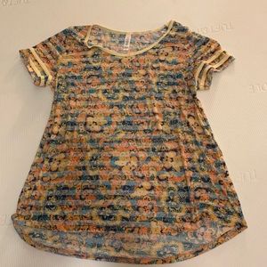 Lularoe classic tee